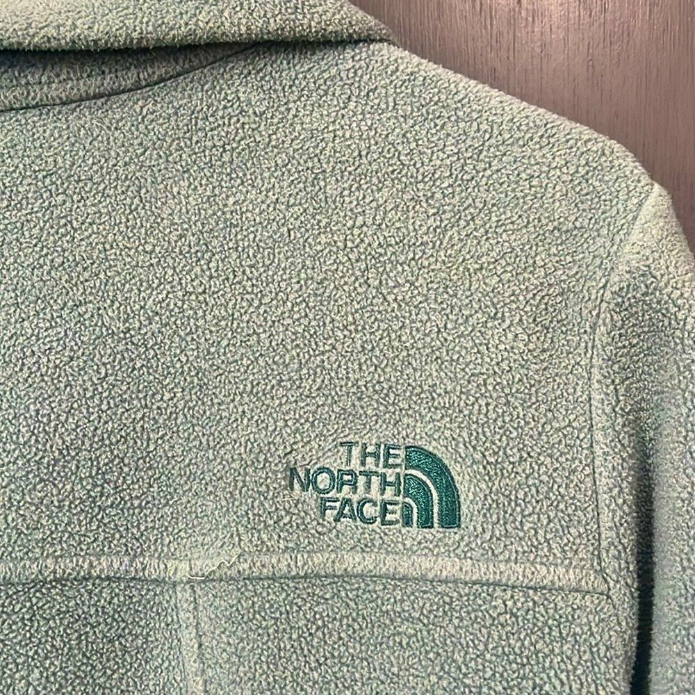 The North Face Fleece Zip Up - Picture 5 of 6